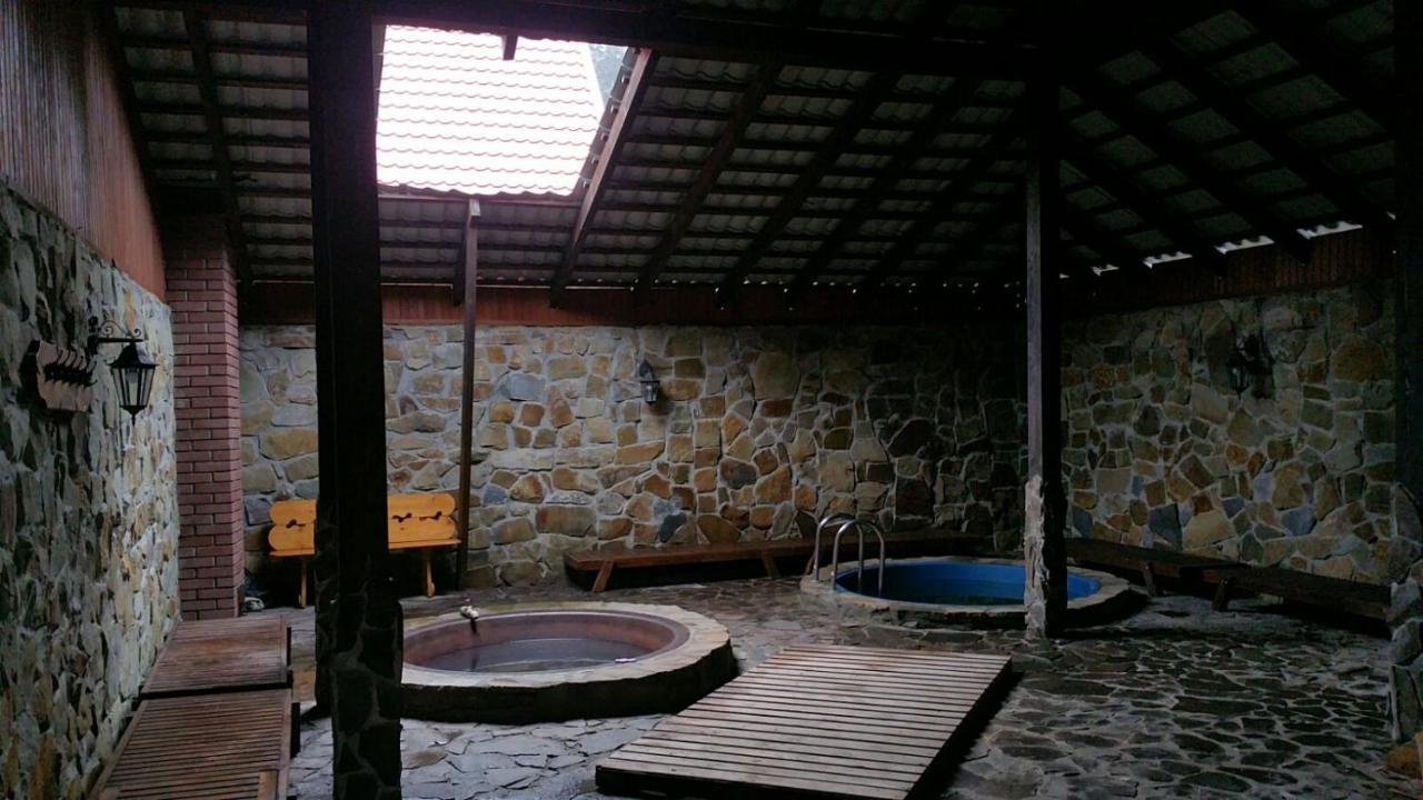Hotel Sokolyne gnizdo Korostov Zewnętrze zdjęcie