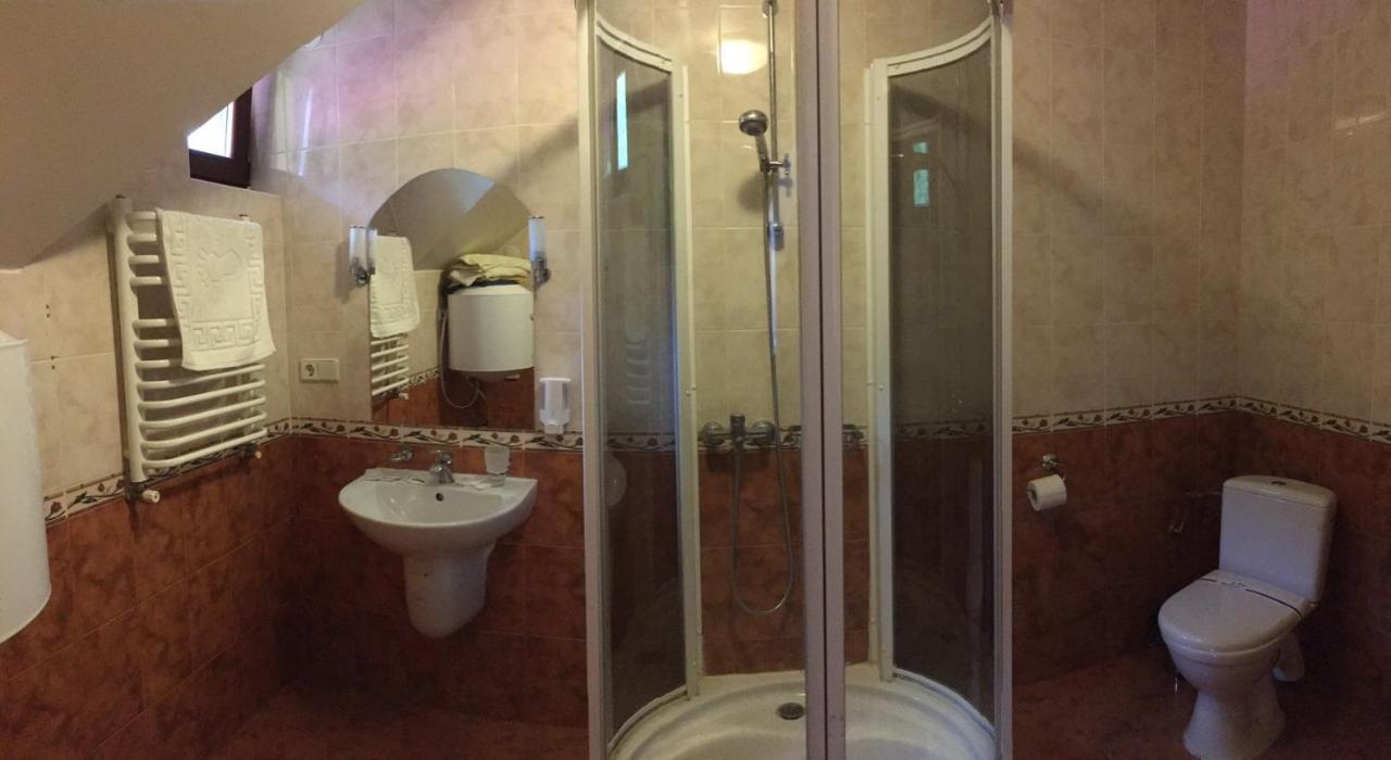 Hotel Sokolyne gnizdo Korostov Zewnętrze zdjęcie