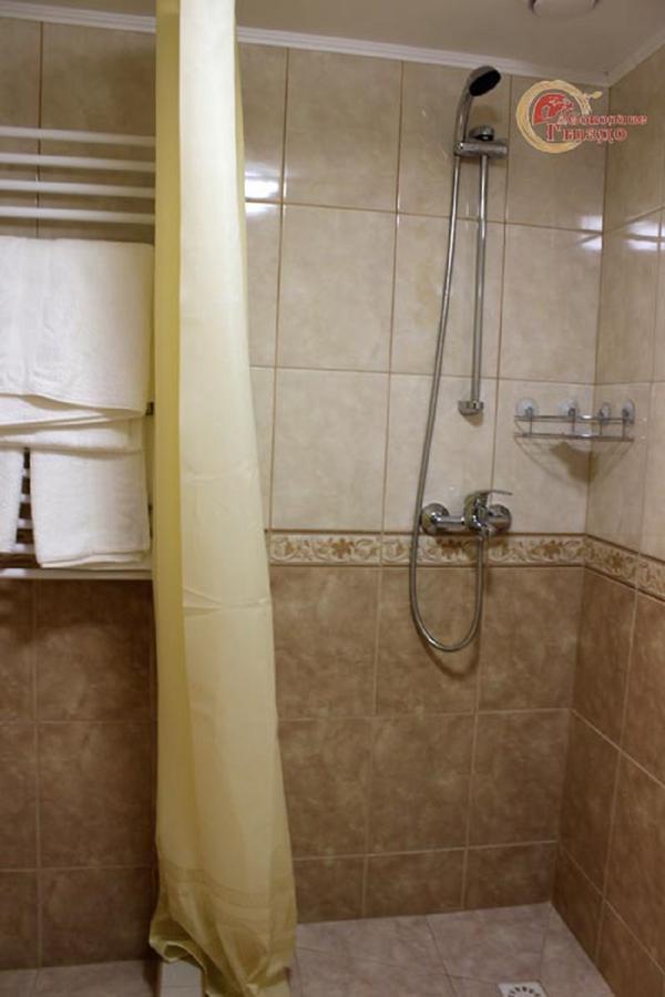 Hotel Sokolyne gnizdo Korostov Zewnętrze zdjęcie