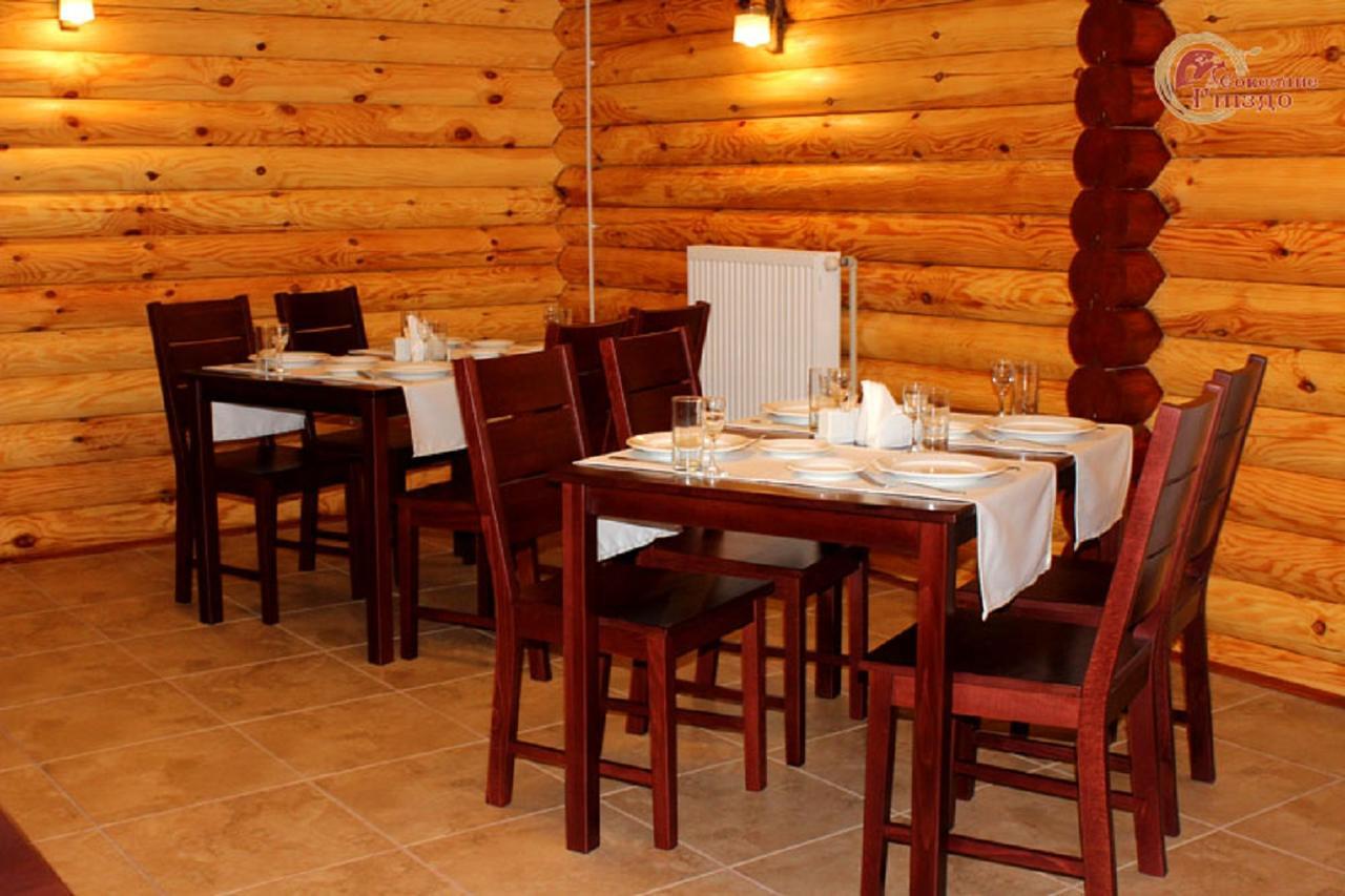 Hotel Sokolyne gnizdo Korostov Zewnętrze zdjęcie