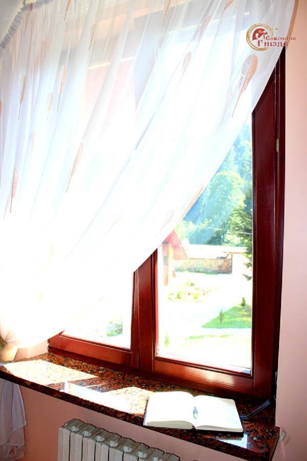 Hotel Sokolyne gnizdo Korostov Zewnętrze zdjęcie
